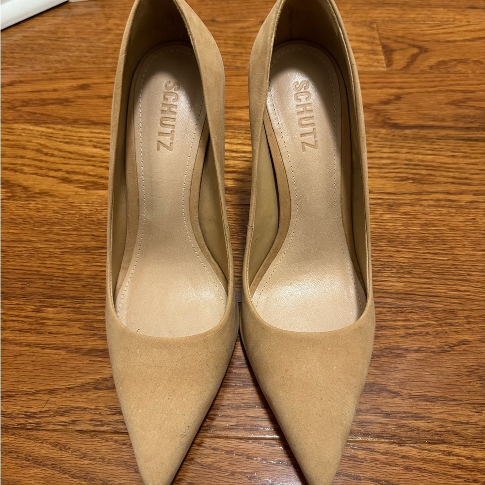 SCHUTZ Women's Tan Pointed Heels